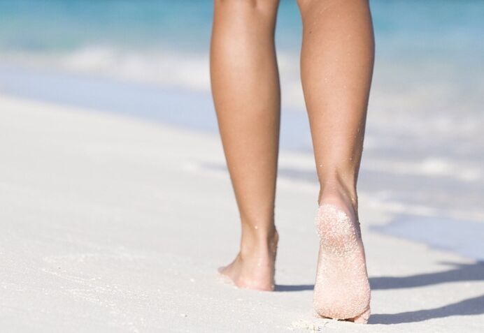 healthy legs after treatment of varicose veins